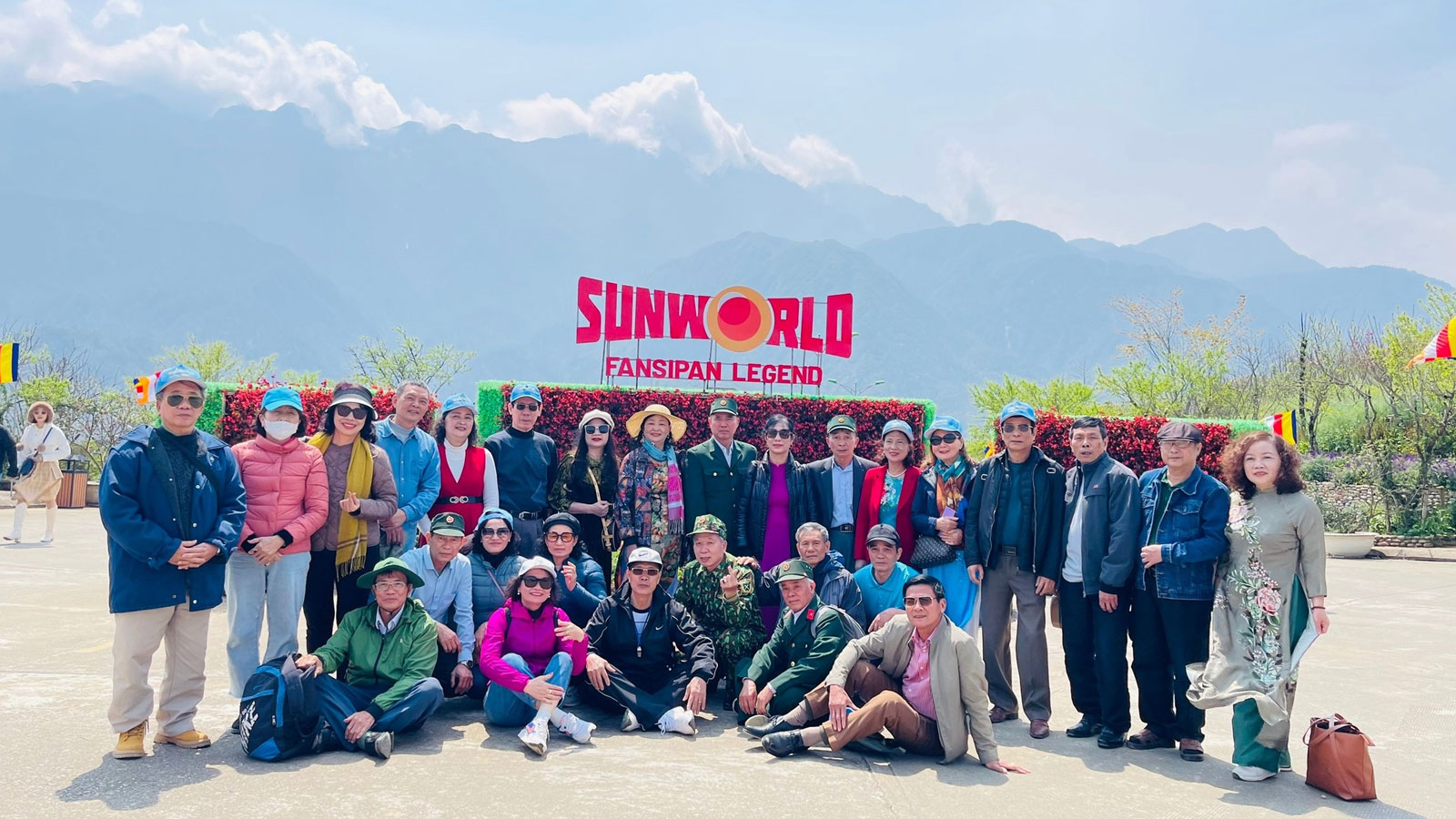 Team building là gì? Lợi ích to lớn của team building với doanh nghiệp